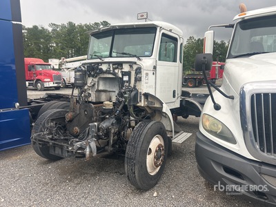 2014 Peterbilt 337 4x2 S/A Day Cab Truck Tractor (Inoperable)