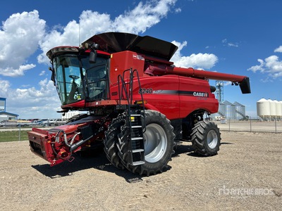 2018 Case IH Axial-Flow 8240 Moissonneuse-batteuse
