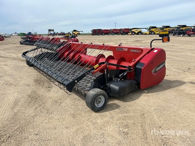 2018 Case IH 3016 15 ft Draper Combine Pickup Header
