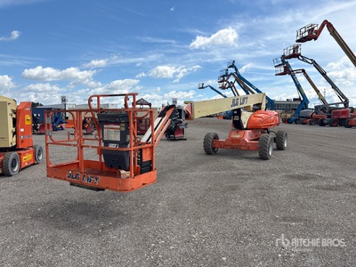 2013 JLG M600JP 4WD Hybrid Articulating Boom Lift