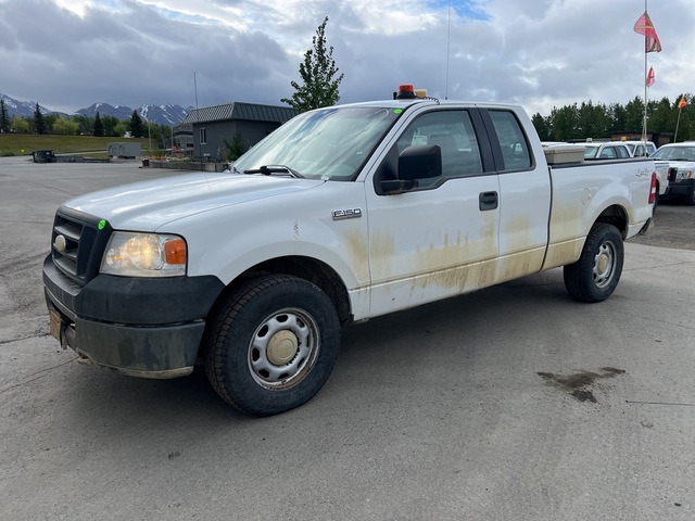 2006 Ford F-150 XL 4x4 Extended Cab Pickup
