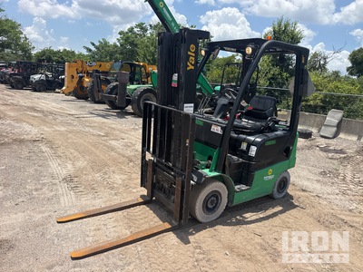 2016 Yale GL0030VXNRAE084 2850 lb Forklift