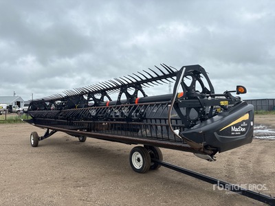 2016 MacDon D65 35 ft Draper Tête de moissonneuse/batteuse