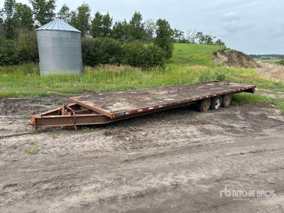 2003 32 ft Tri/A Utility Trailer