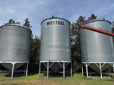 2002 Westeel 1505 +/- 3000 bu 5 Ring Hopper Grain Bin