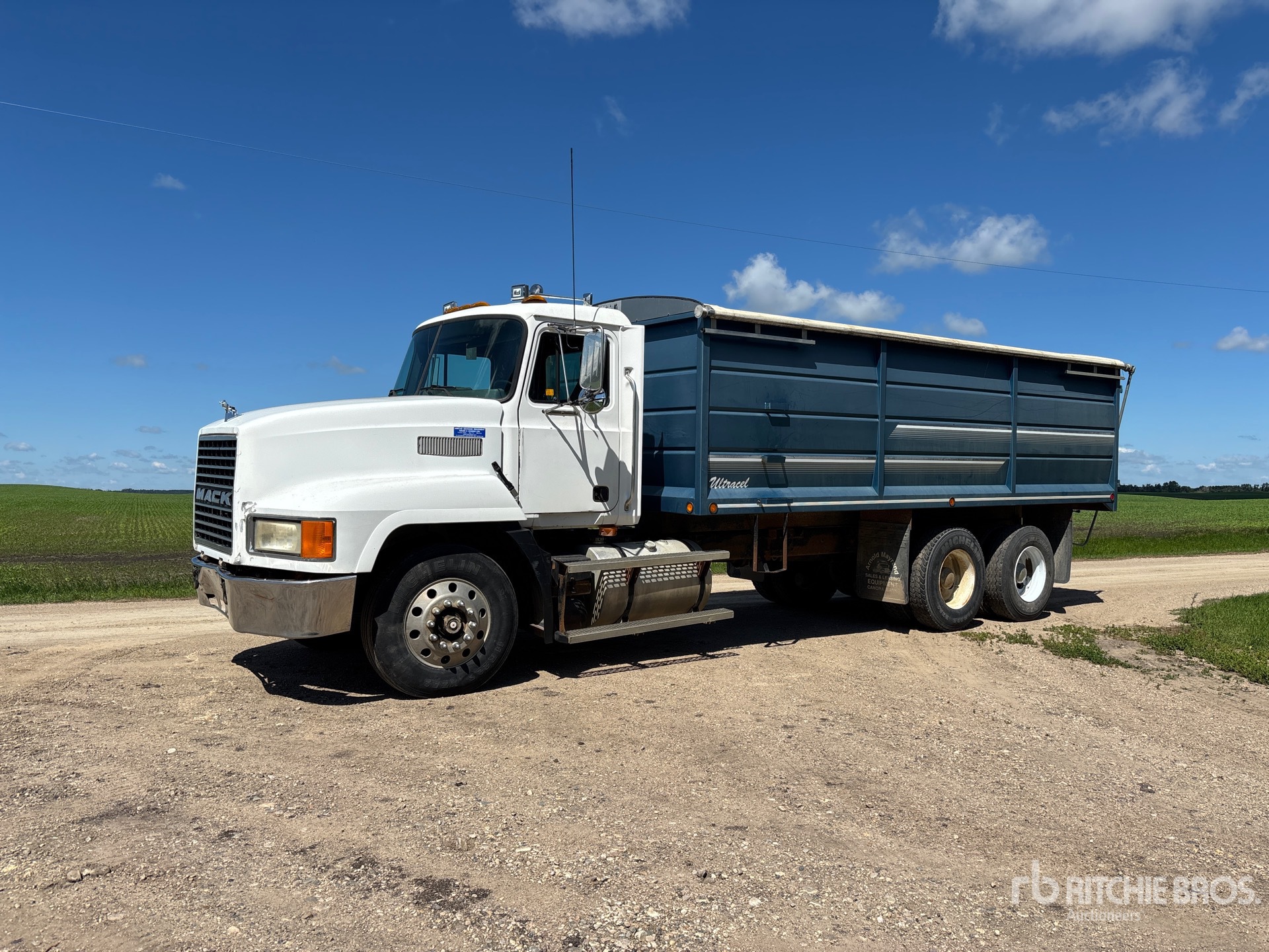 Mack CH613 6x4 Grain Truck
