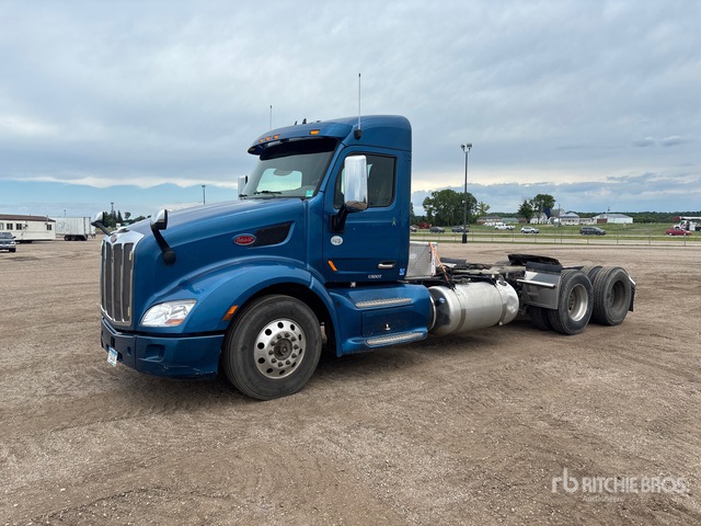 1XPBDP9X5FD266460 2015 photo no. 1