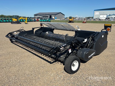 2013 MacDon 15 ft Draper Combine Pickup Header