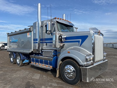 2021 Kenworth T909 6x4 T/A Camión dumper