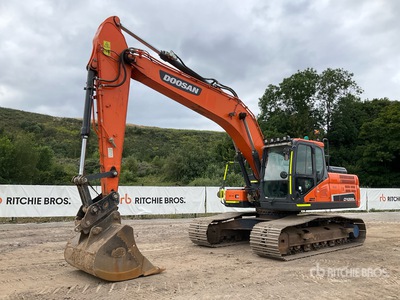 2020 Doosan DX225LC-7 Escavatore cingolato