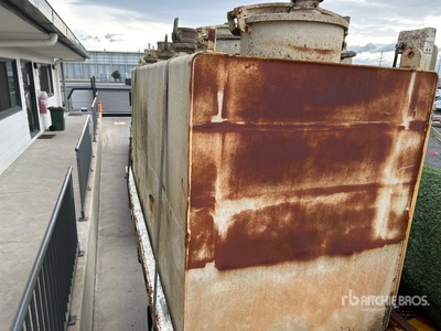 Oil tank and pumps