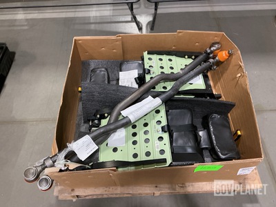 (2) Steering Tie Rods & (2) Vehicle Seats
