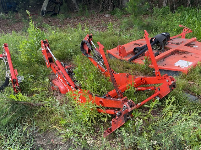 2025 Kubota LA535 Front Loader Attachment (Inoperable)