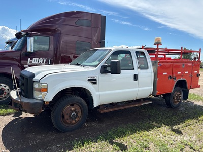 2010 Ford F-350 XL 4x4 Extended Cab Utility Truck (Inoperable)