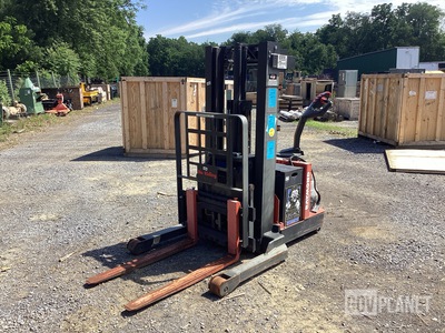 Raymond RWR3000 Electric Forklift