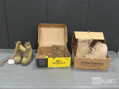 (35) Assorted Pairs of Boots