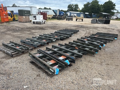 (23) Ver-Val Enterprises 1330AS100-1 Platform MHU-125A Skids
