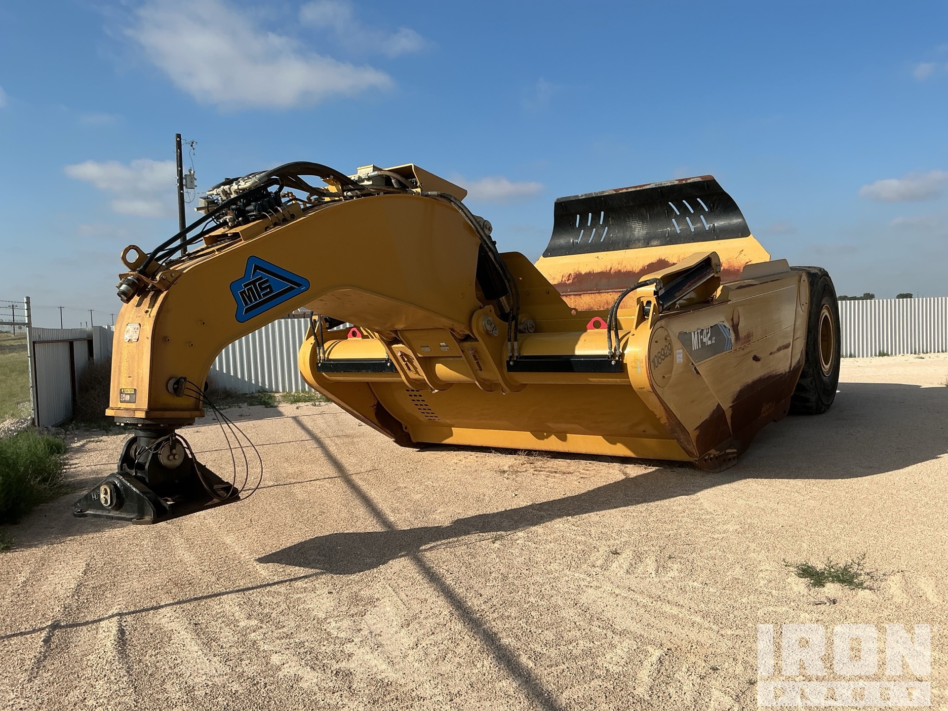 2019 MTS MT-42 XL Scraper (2-Tire)