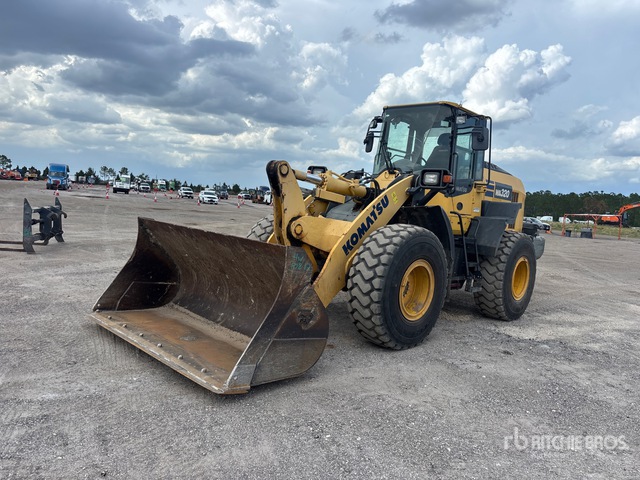 2020 Komatsu WA320-8 Wheel Loader