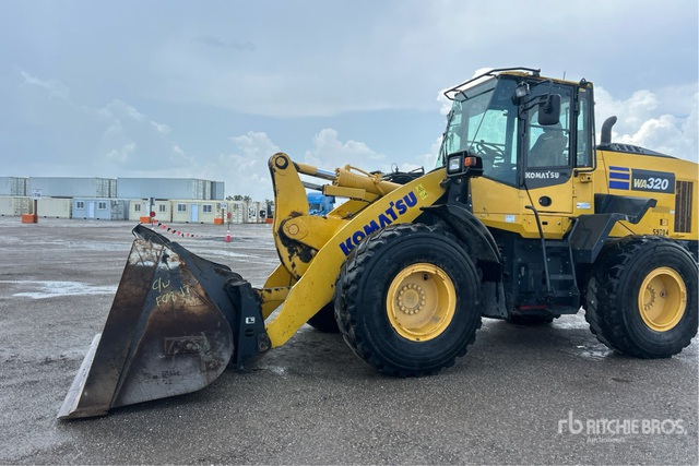 2022 Komatsu WA320-8 Wheel Loader