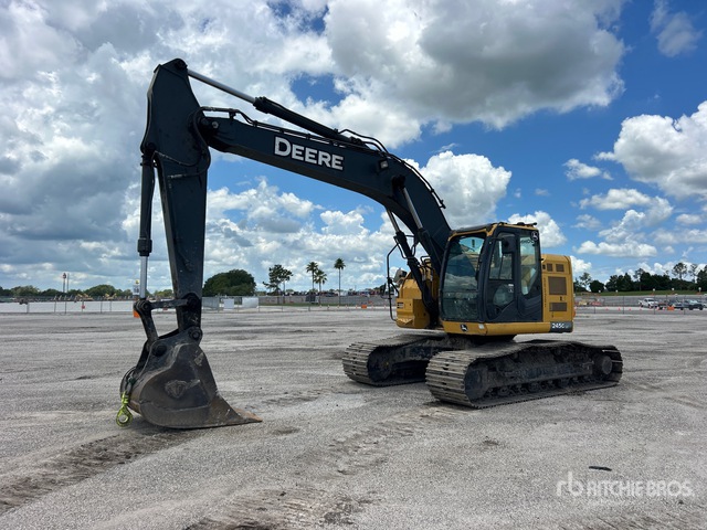 2021 John Deere 245G LC Tracked Excavator