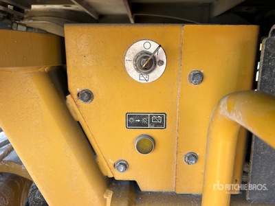 2019 Cat CS54B Vibratory Smooth Drum Compactor