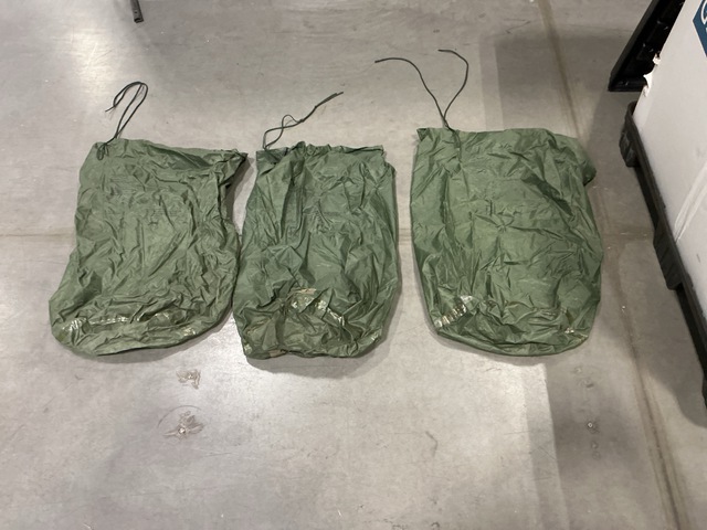 (409) Clothing Bags