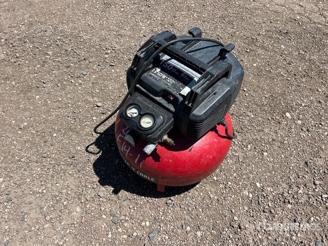 Porter Cable 2.6 cfm 6 gal Air Compressor