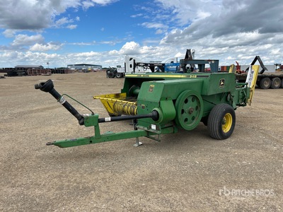 1989 John Deere 348 Enfardadora cuadrada