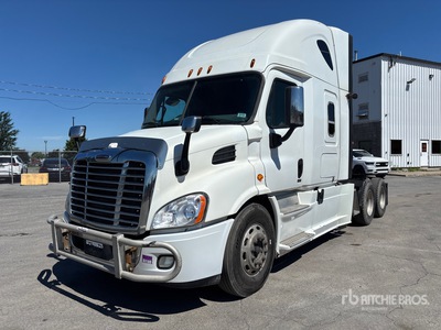 2015 Freightliner Cascadia 113 6x4 T/A Sleeper Truck Tractor