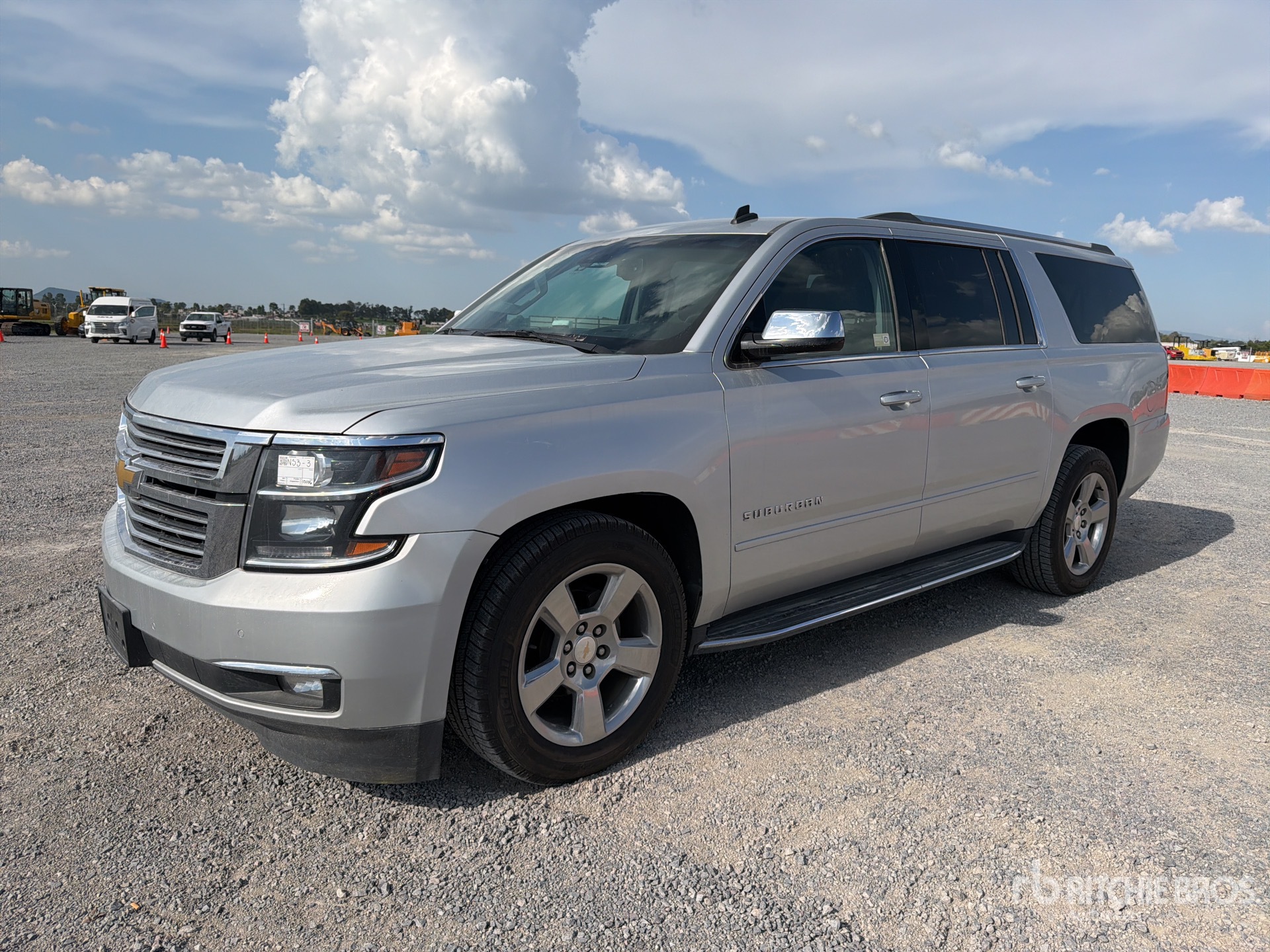 2017 Chevrolet Suburban 4WD Camioneta / SUV