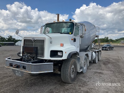 2009 International 5600i 8x4 Twin-Steer Paystar Mixer Truck