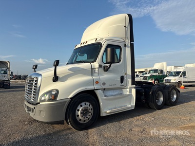 2019 Freightliner Cascadia 125 6x4 Ciągnik siodłowy T/A z kabiną dzienną