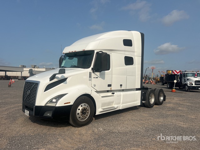 2019 Volvo VNL 6x4 T/A Sleeper Truck Tractor