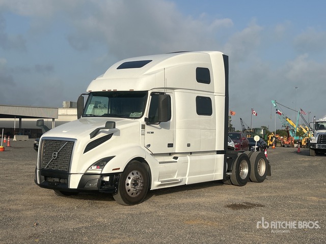 2021 Volvo VNL 6x4 T/A Sleeper Truck Tractor
