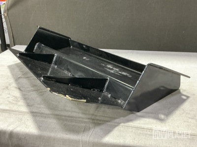 (4) Daimler 419 520 00 82 Access Covers