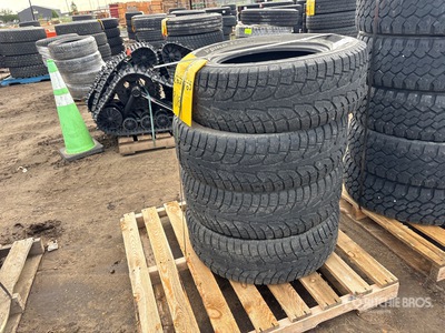 Quantity of (4) Hankook 265/65R18 Tires