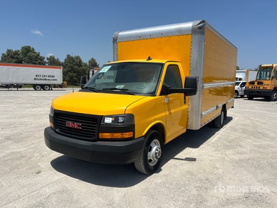 2021 GMC Savana 3500 4x2 Camion fourgon