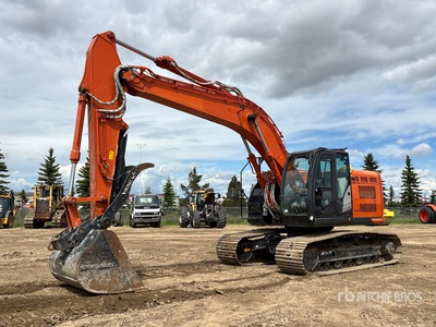 2022 Hitachi ZX225USR-6 Escavatore cingolato