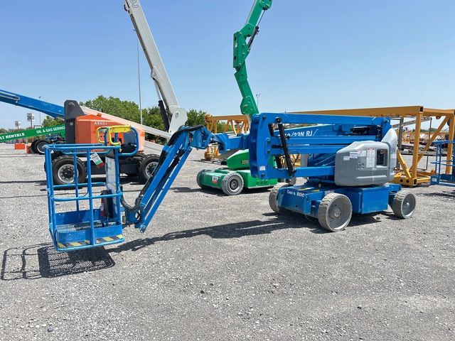 2017 Genie Z-40/23N RJ 2WD Electric Articulating Boom Lift 2017 Genie Z-40/23N RJ 2WD Electric Articulating Boom Lift