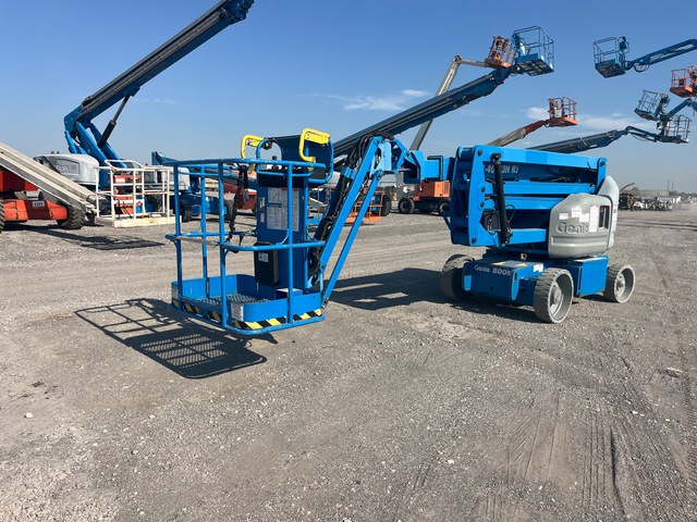 2017 Genie Z-40/23N RJ 2WD Electric Articulating Boom Lift 2017 Genie Z-40/23N RJ 2WD Electric Articulating Boom Lift