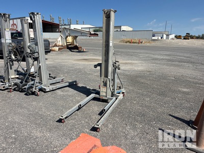 2017 Genie SLC-24 Material Hoist