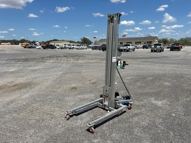 2016 Genie SLC-12 Material Hoist