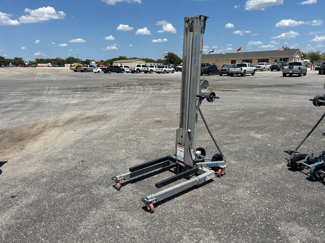 2016 Genie SLC-12 Material Hoist