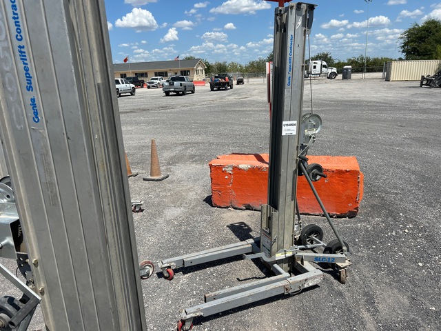 2016 Genie SLC-12 Material Hoist