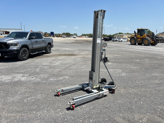 2013 Genie SLC12 Material Hoist