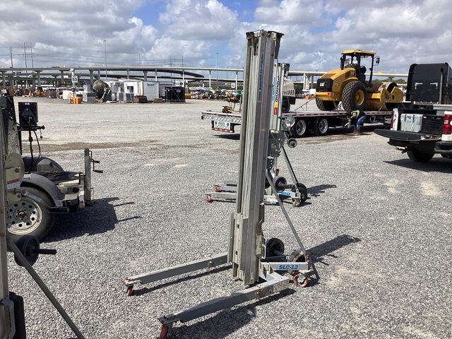 2013 Genie SLC-12 Material Hoist