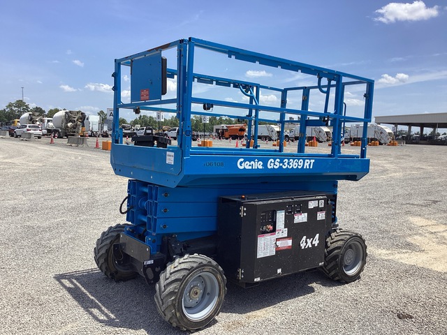 2017 Genie GS-3369RT Diesel Scissor Lift 2017 Genie GS-3369RT Diesel Scissor Lift