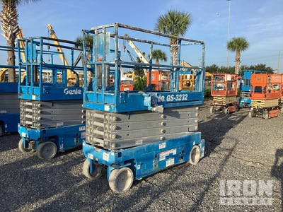 2017 Genie GS-3232 Electric Scissor Lift