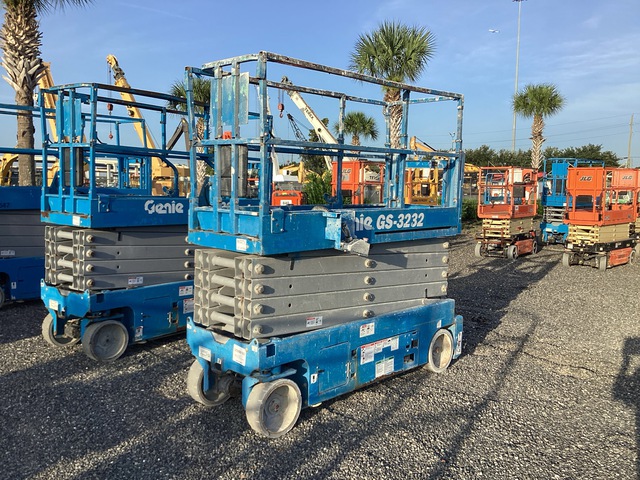 2017 Genie GS-3232 Electric Scissor Lift 2017 Genie GS-3232 Electric Scissor Lift